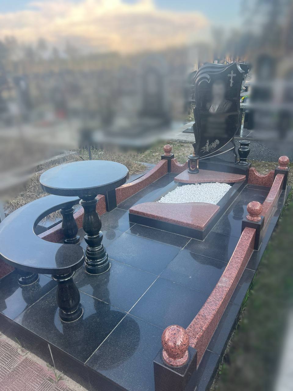 Одинарний меморіал 17