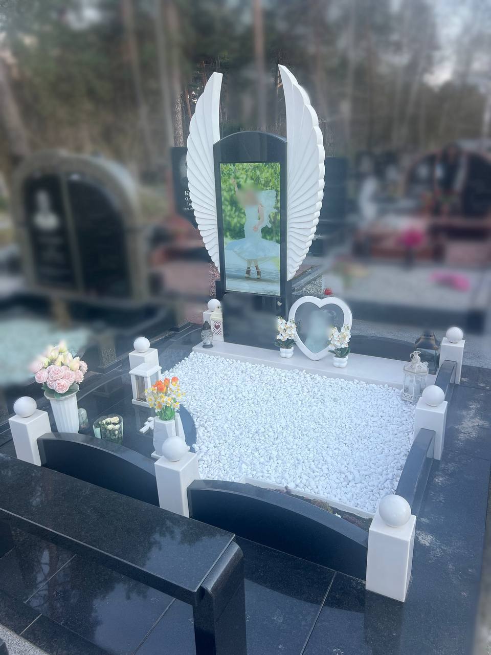 Одинарний меморіал 18