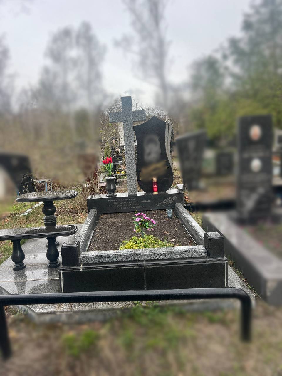 Одинарний меморіал 6