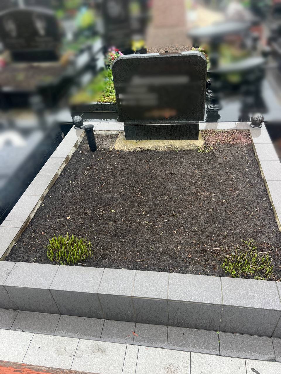 Одинарний меморіал 9